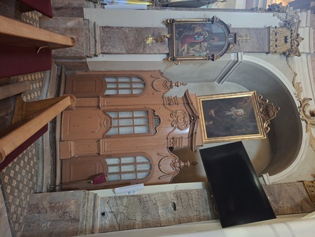 Spovednice so nameščene v namenske prostore (4)